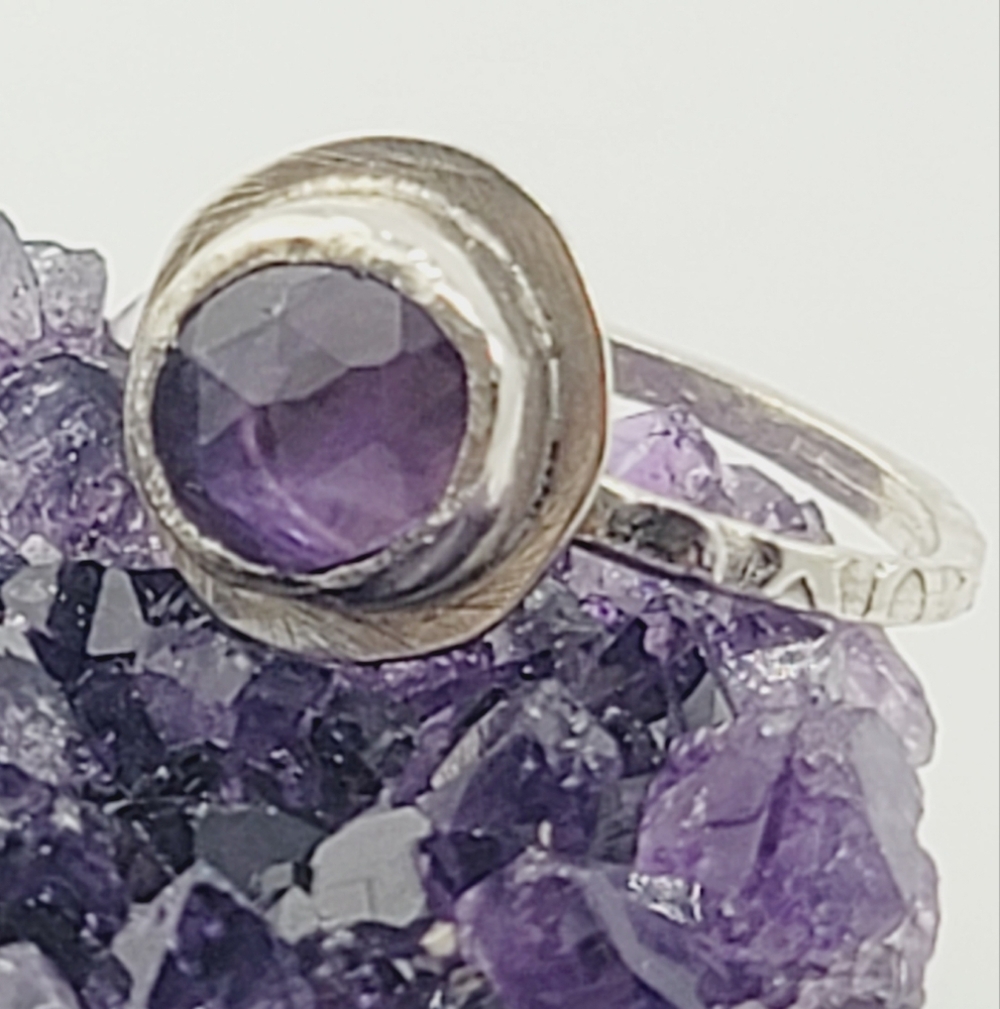 AMETHYST GEMSTONE RING HANDMADE IN STERLING SILVER METAL SIZE 8
